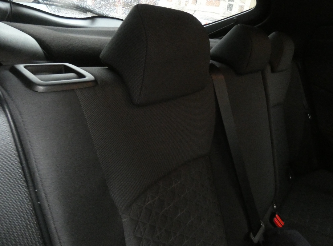 Toyota C-HR — 15